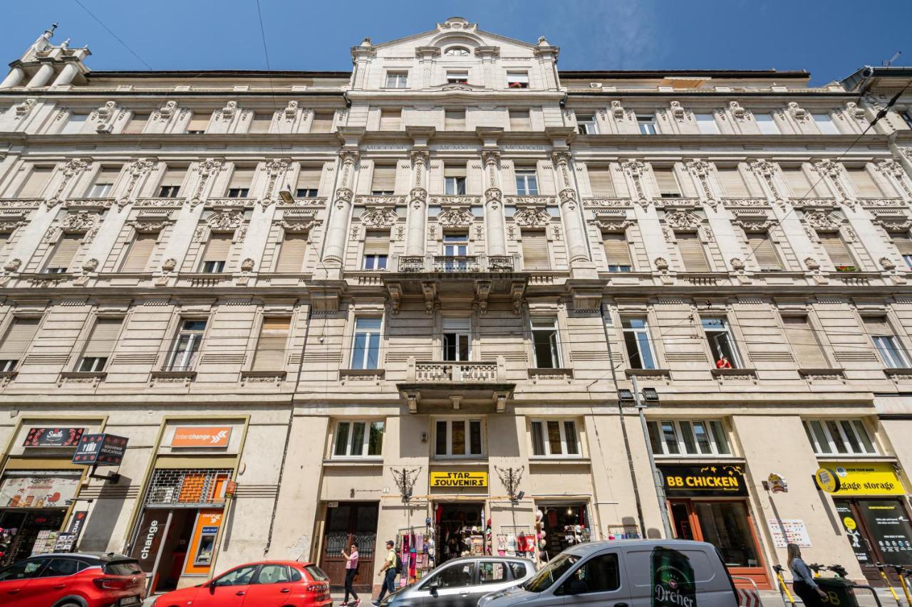 Sky Way Apartment Budapest Eksteriør billede